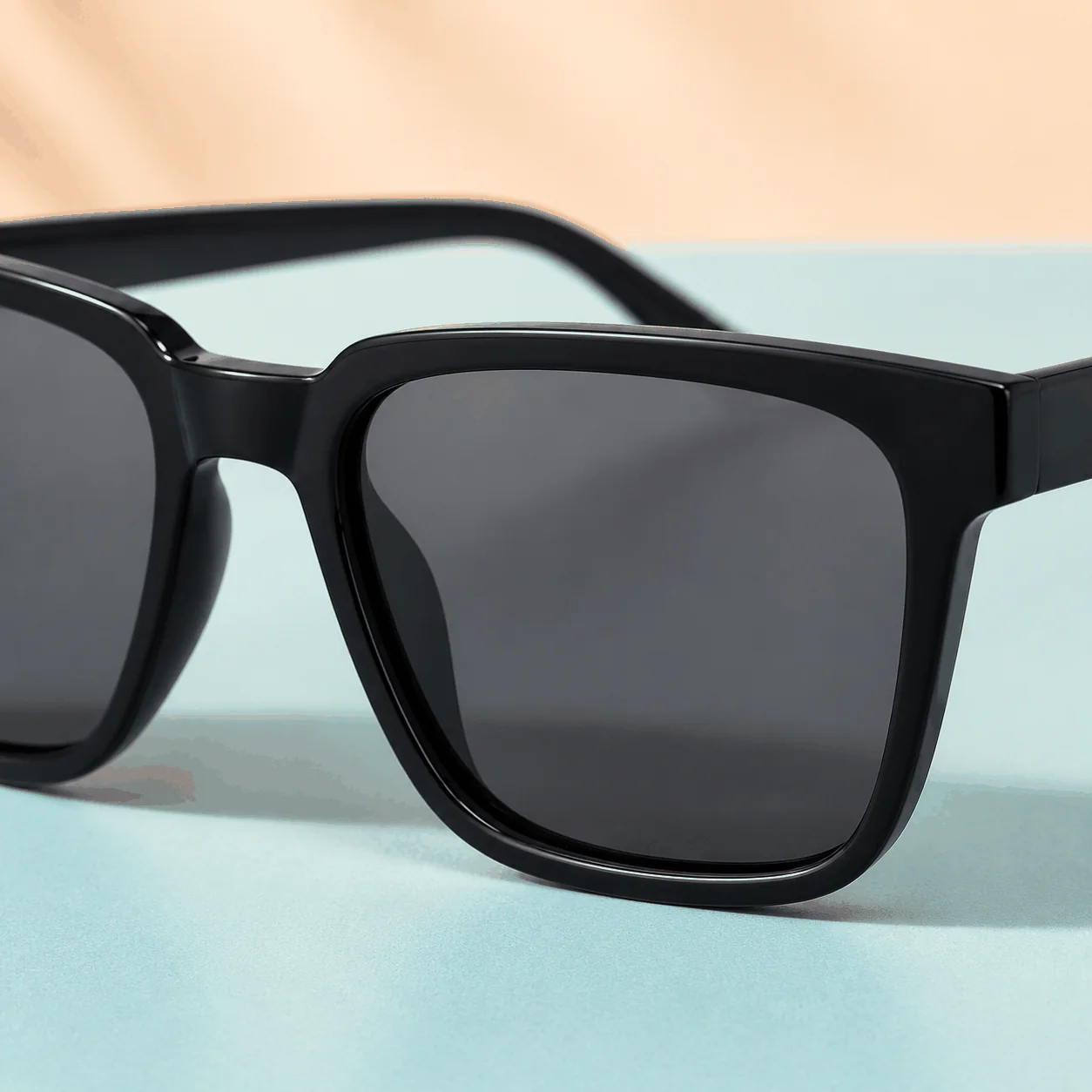 Atlas Square Sunglasses - Black construction view