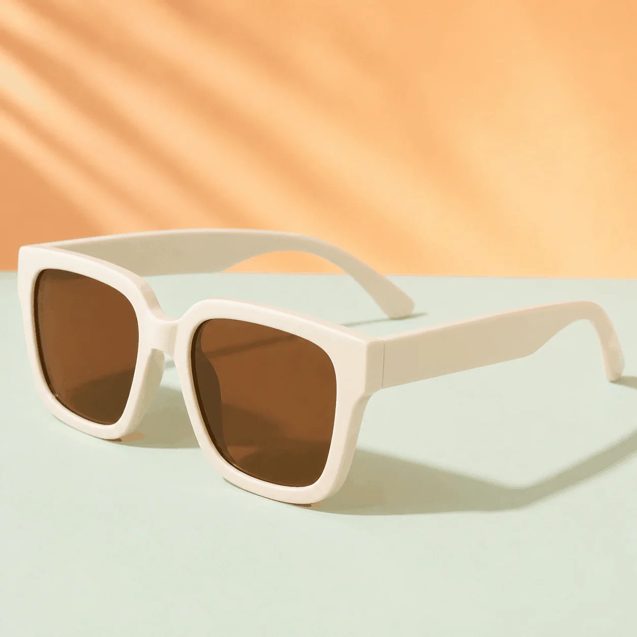 Boardwalk Square Sunglasses - Cream material detail
