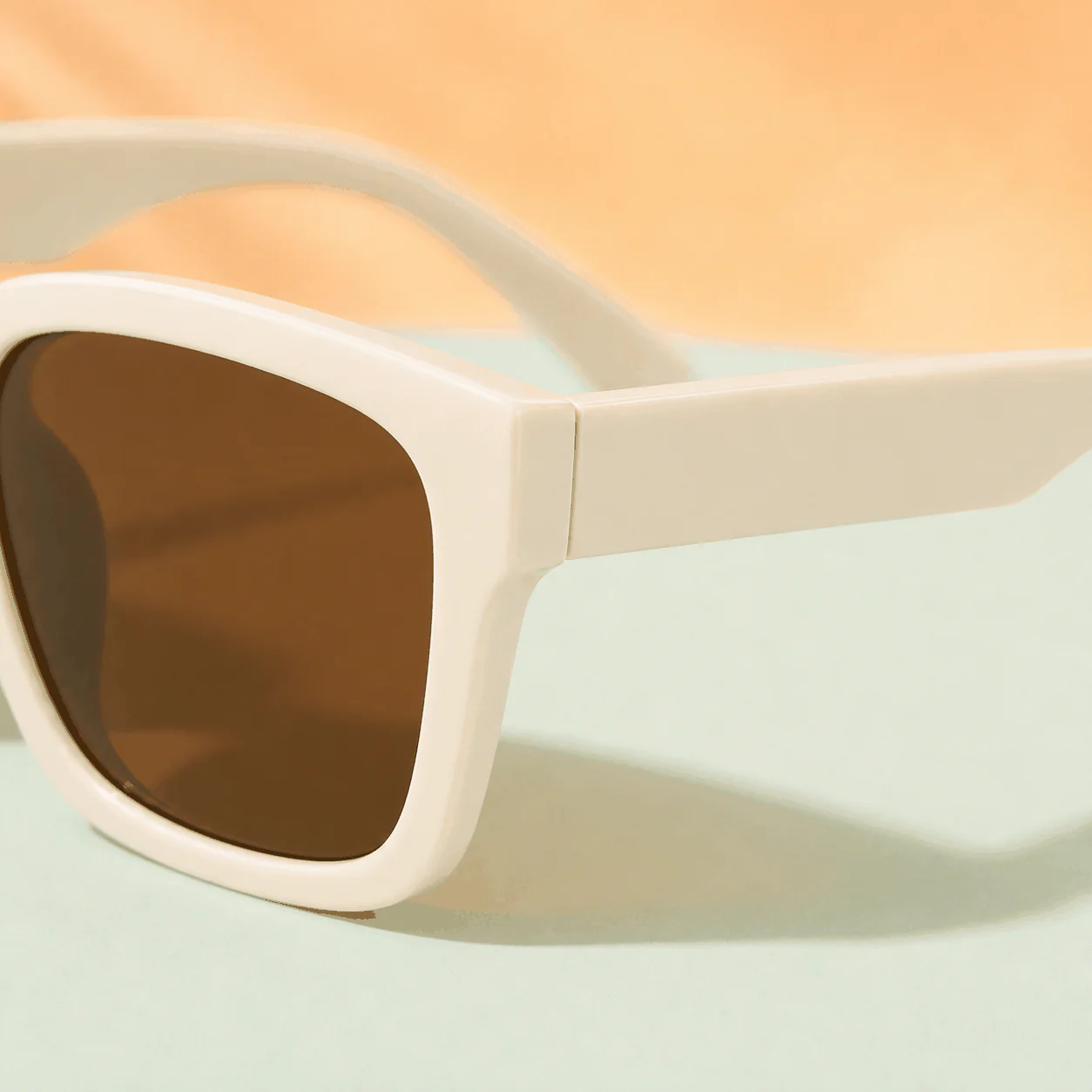 Boardwalk Square Sunglasses - Cream lifestyle view