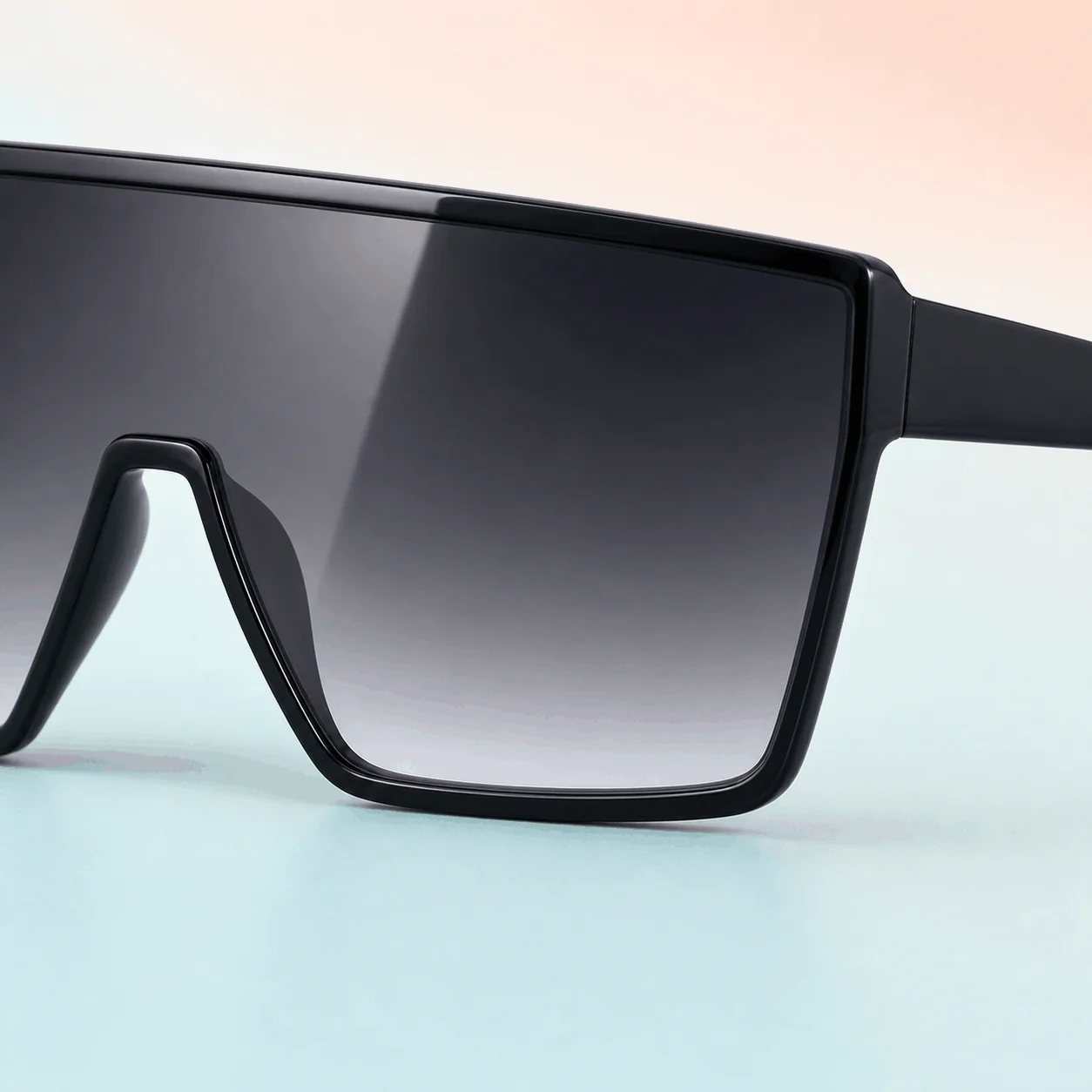 Boulevard Shield Sunglasses - Black construction view