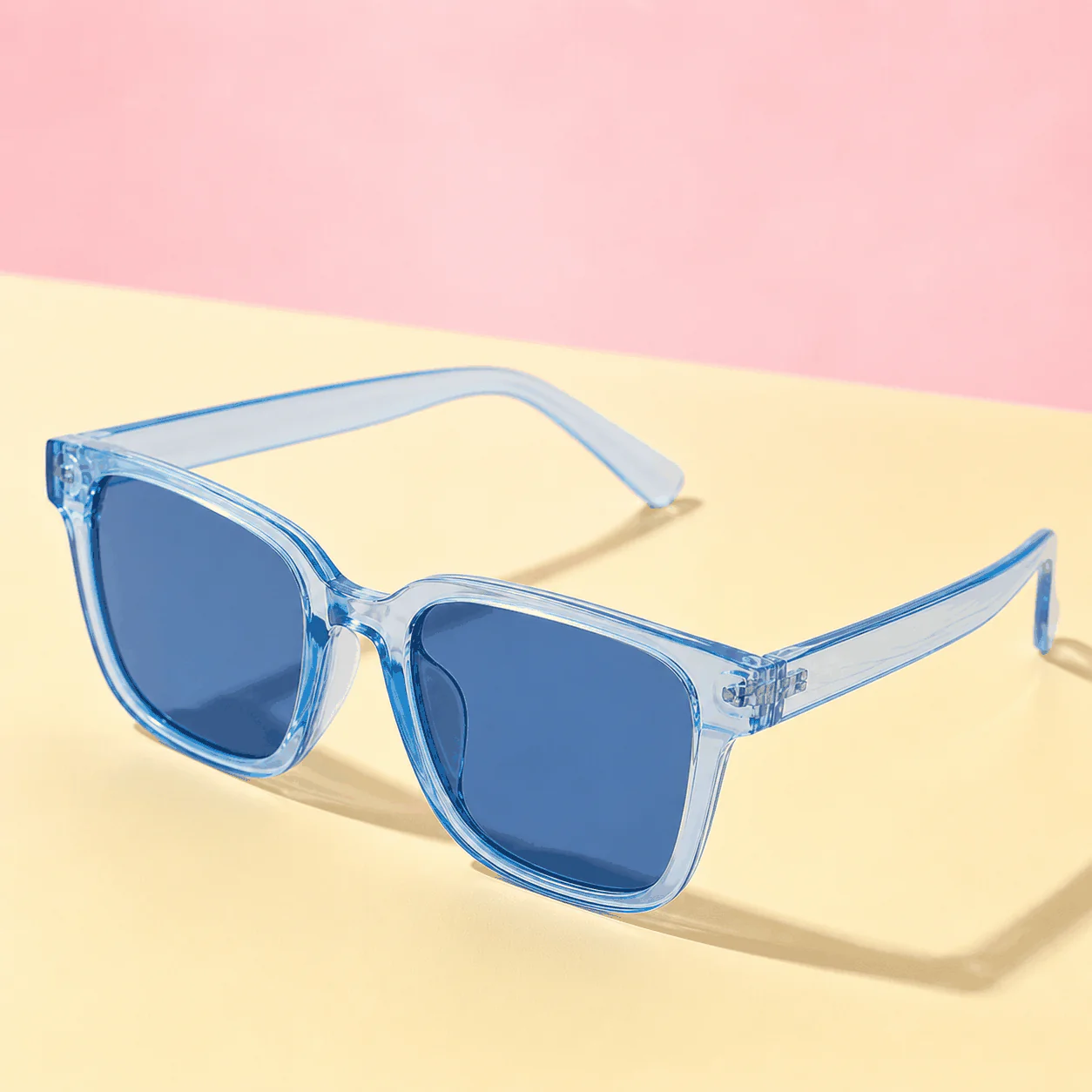 Coast Square Sunglasses - Sky material detail