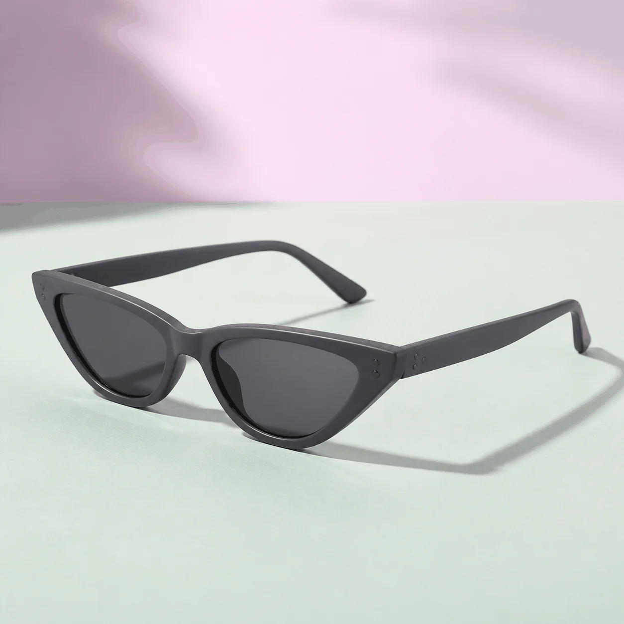 Noirline Cat Eye Sunglasses - Charcoal
