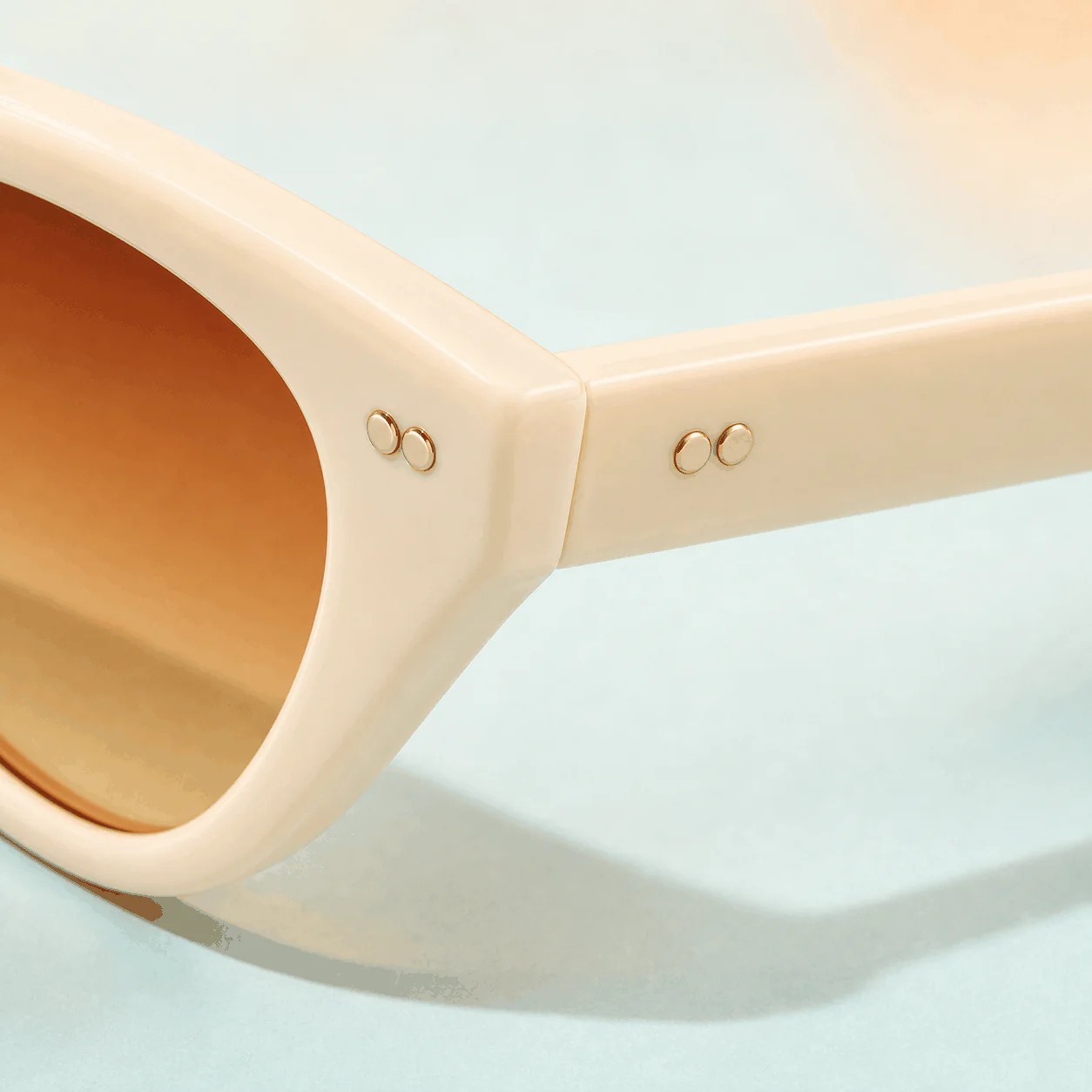 Poolside Cat Eye Sunglasses - Ivory lifestyle view